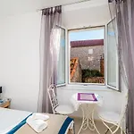 Deluxe With A Terrace View At Old Gate