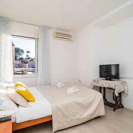 Deluxe With A Terrace View At Old Gate Guest house