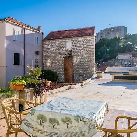 Deluxe With A Terrace View At Old Gate Penzion Dubrovník