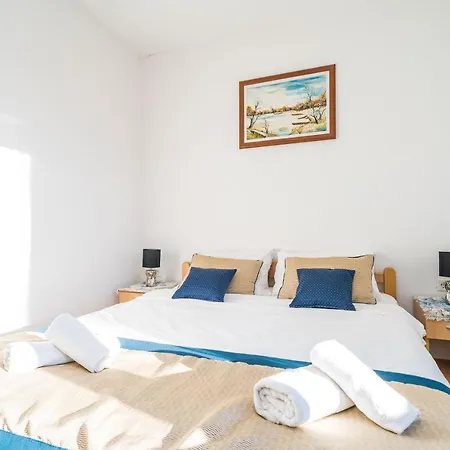 Penzion Deluxe With A Terrace View At Old Gate Dubrovník