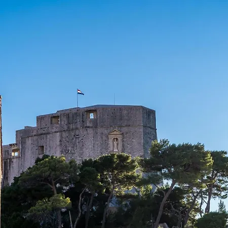 Deluxe With A Terrace View At Old Gate 3*