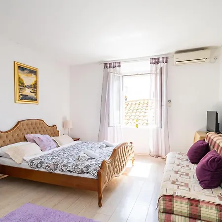 Guest house Deluxe With A Terrace View At Old Gate *