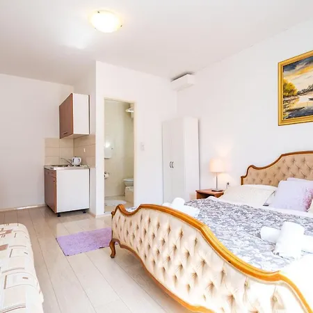 Deluxe With A Terrace View At Old Gate