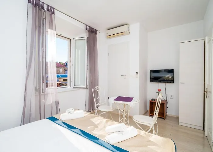 Deluxe With A Terrace View At Old Gate 3* Dubrovnik