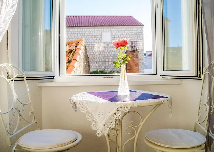 Deluxe With A Terrace View At Old Gate Guest house