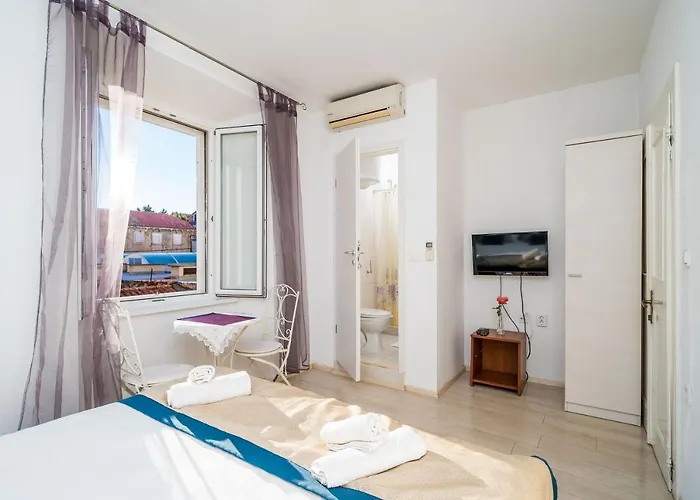 Deluxe With A Terrace View At Old Gate