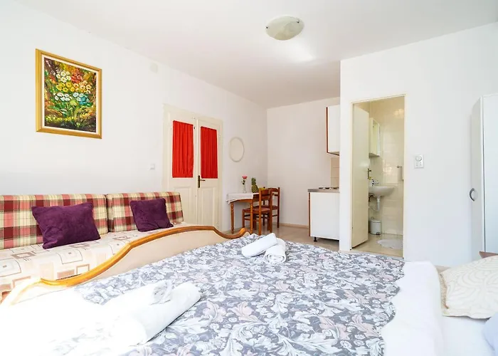 Deluxe With A Terrace View At Old Gate Guest house